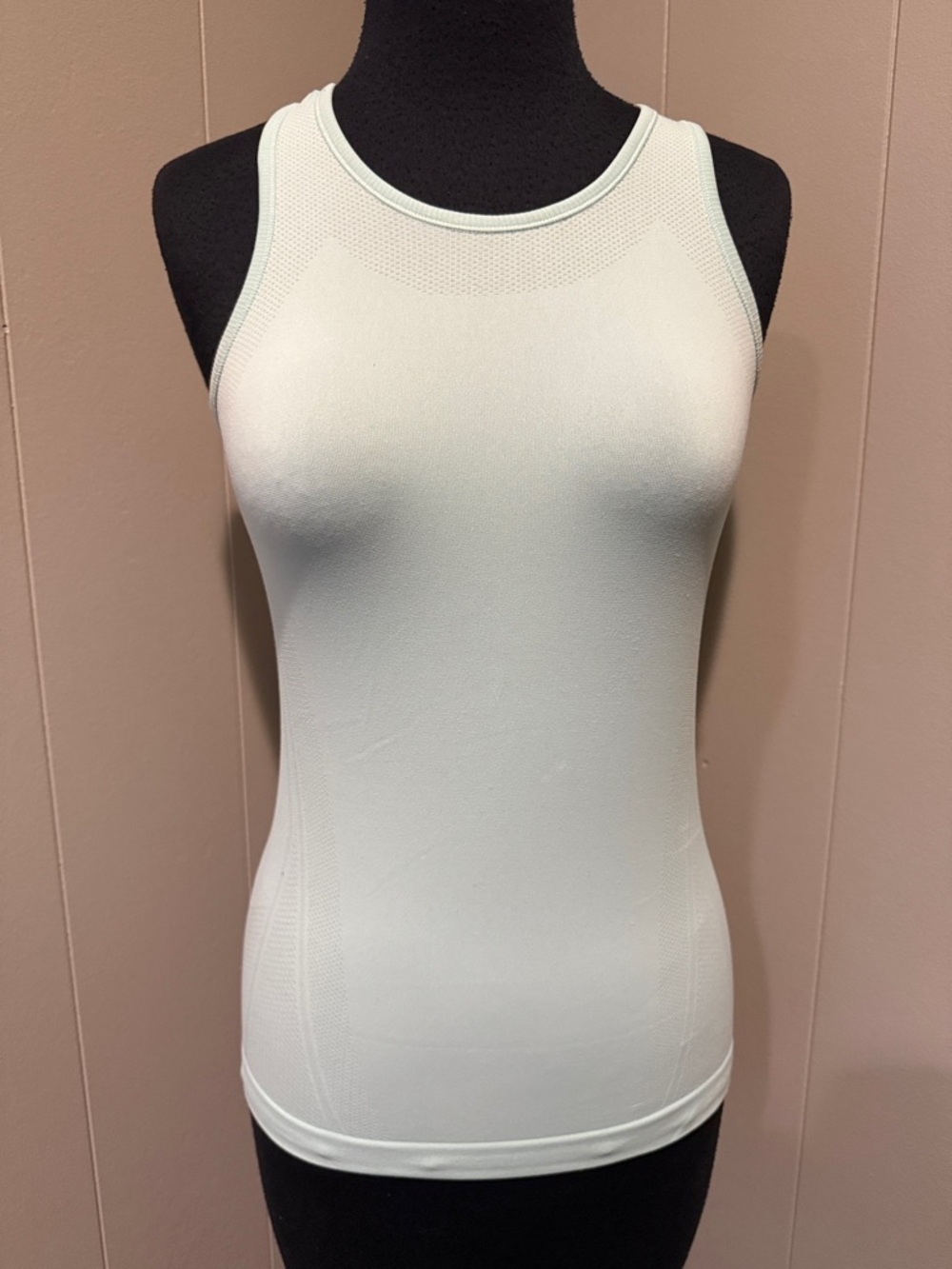 B40 Athleta Girl Medium/8-10 Mint Seamless High-Neck Performance Tank